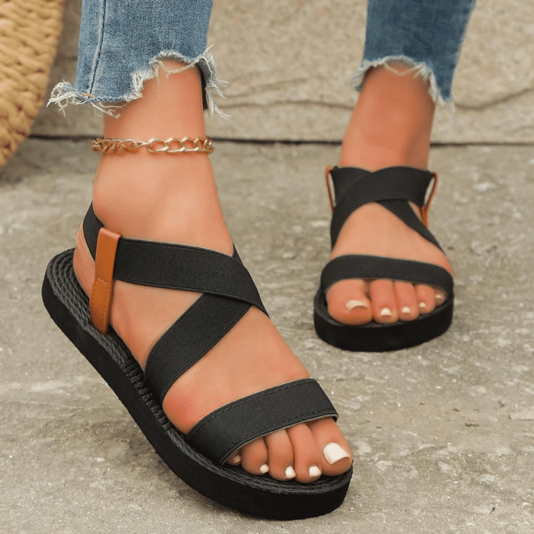 Sandales plates noires Wanderer 5 Sandales plates noires Wanderer 5