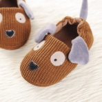 Petits chaussons anti-bruit Chiot Rigolo 3
